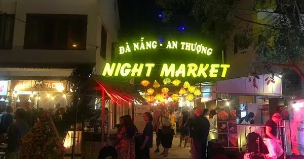 An thượng khu phố du lịch sôi động ven biển Đà Nẵng